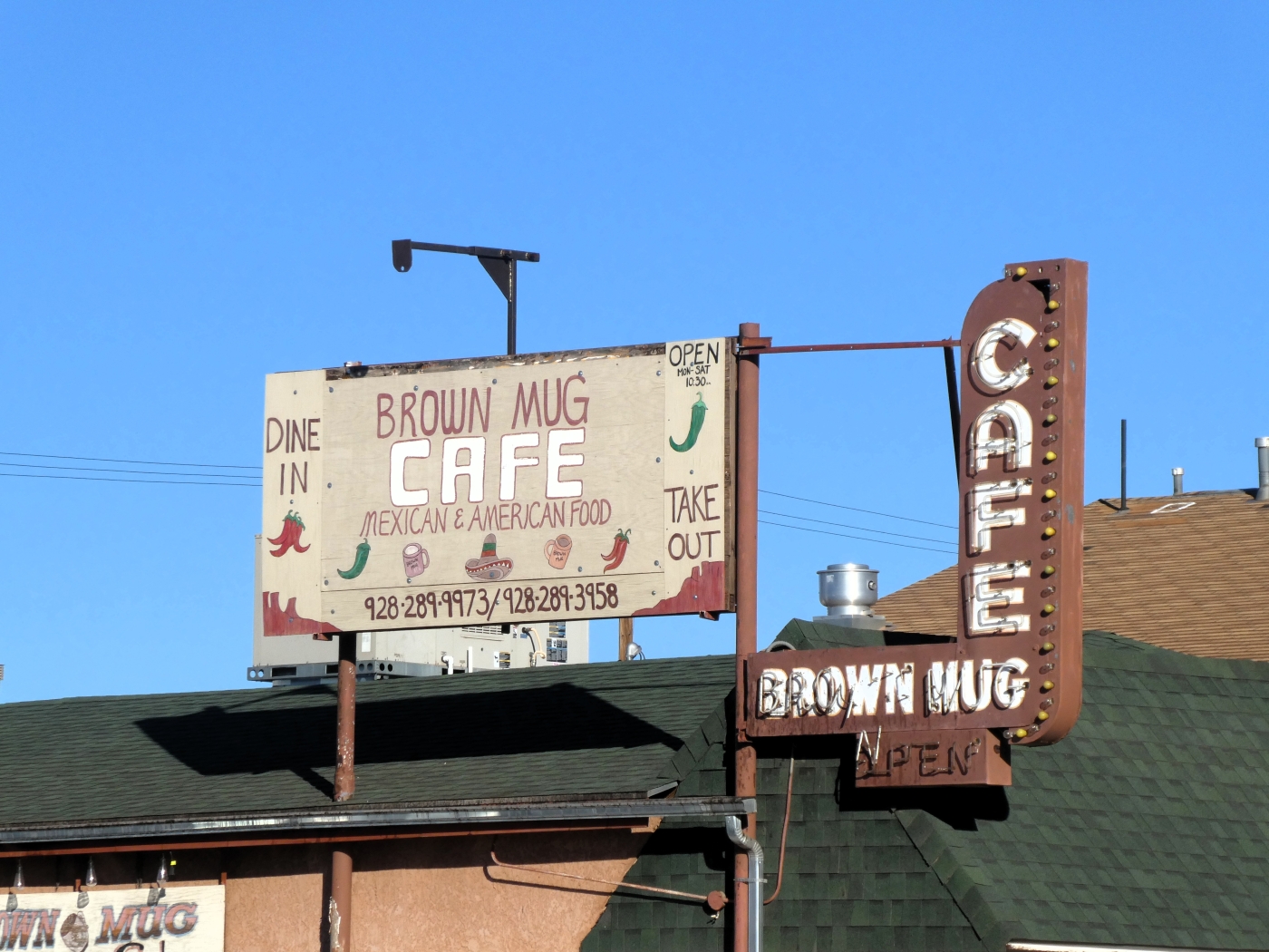 Winslow - Brown Mug Cafe